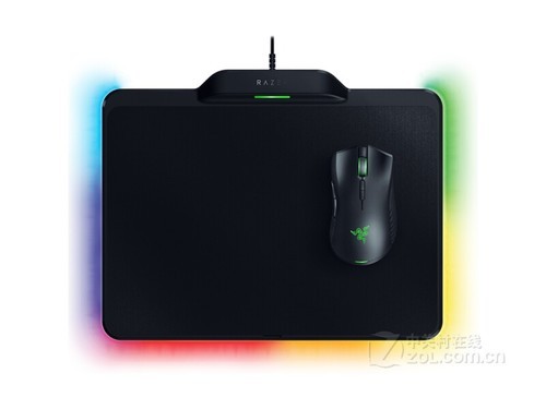 Razer 曼巴眼镜蛇超极版和烈焰神虫超极版无线供电套装